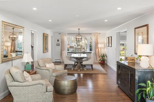 $2,150,000 | 20 Briarfield Road, Barrington, RI 02806