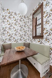 $1,200,000 | 457 West Fullerton Parkway, Unit 2W, Chicago, IL 60614