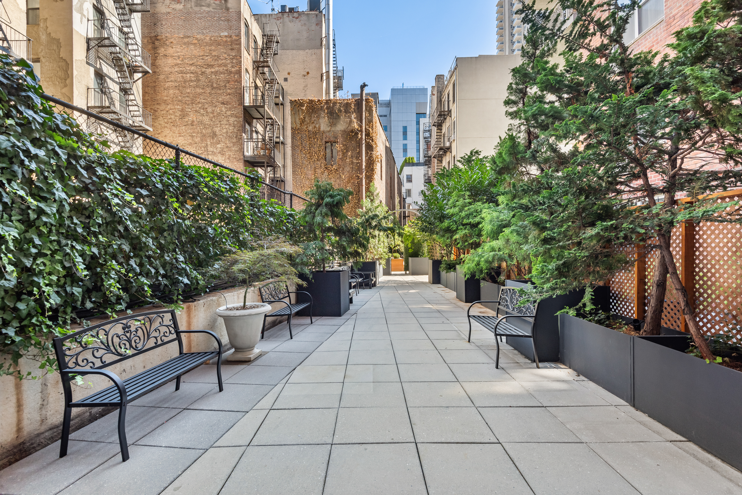 401 East 74th Street, Unit 1A Manhattan, NY 10021 - Photo 11 of 14 a view of a terrace with chairs