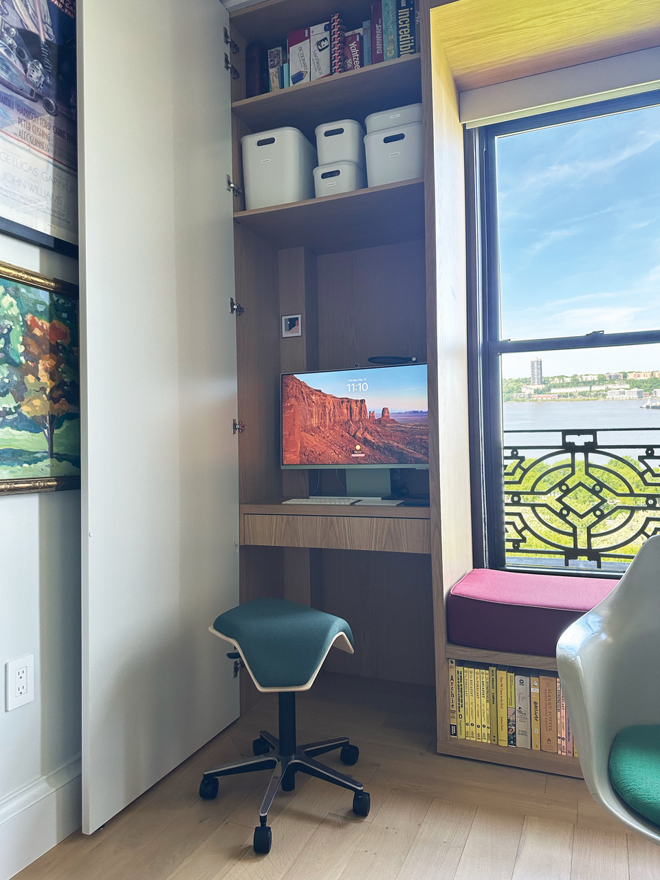 265 Riverside Drive, Unit 11F Manhattan, NY 10025 - Photo 6 of 18 a room with furniture and a window