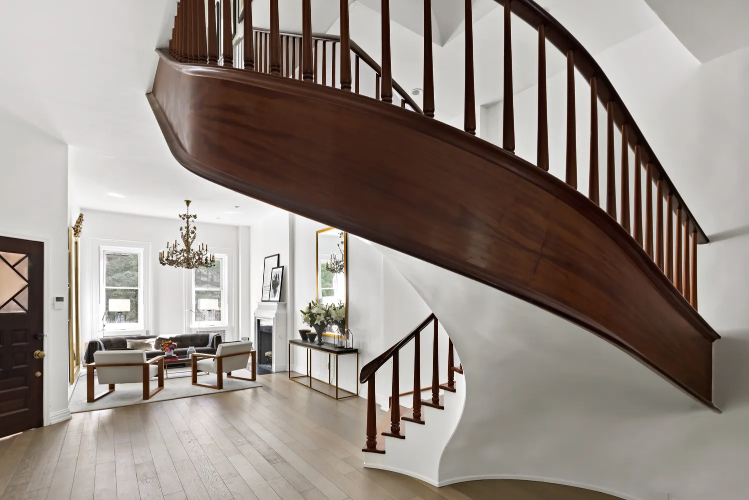 $20,000 | 121 West 15th Street, Unit 2 | Chelsea