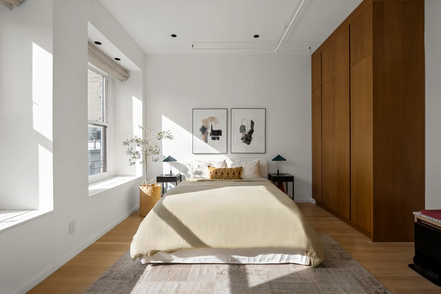 $15,000 | 40 West 15th Street, Unit PHB | Flatiron