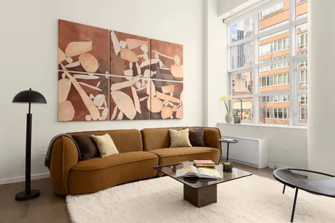 $1,750,000 | 310 East 53rd Street, Unit 2/3D | Midtown East