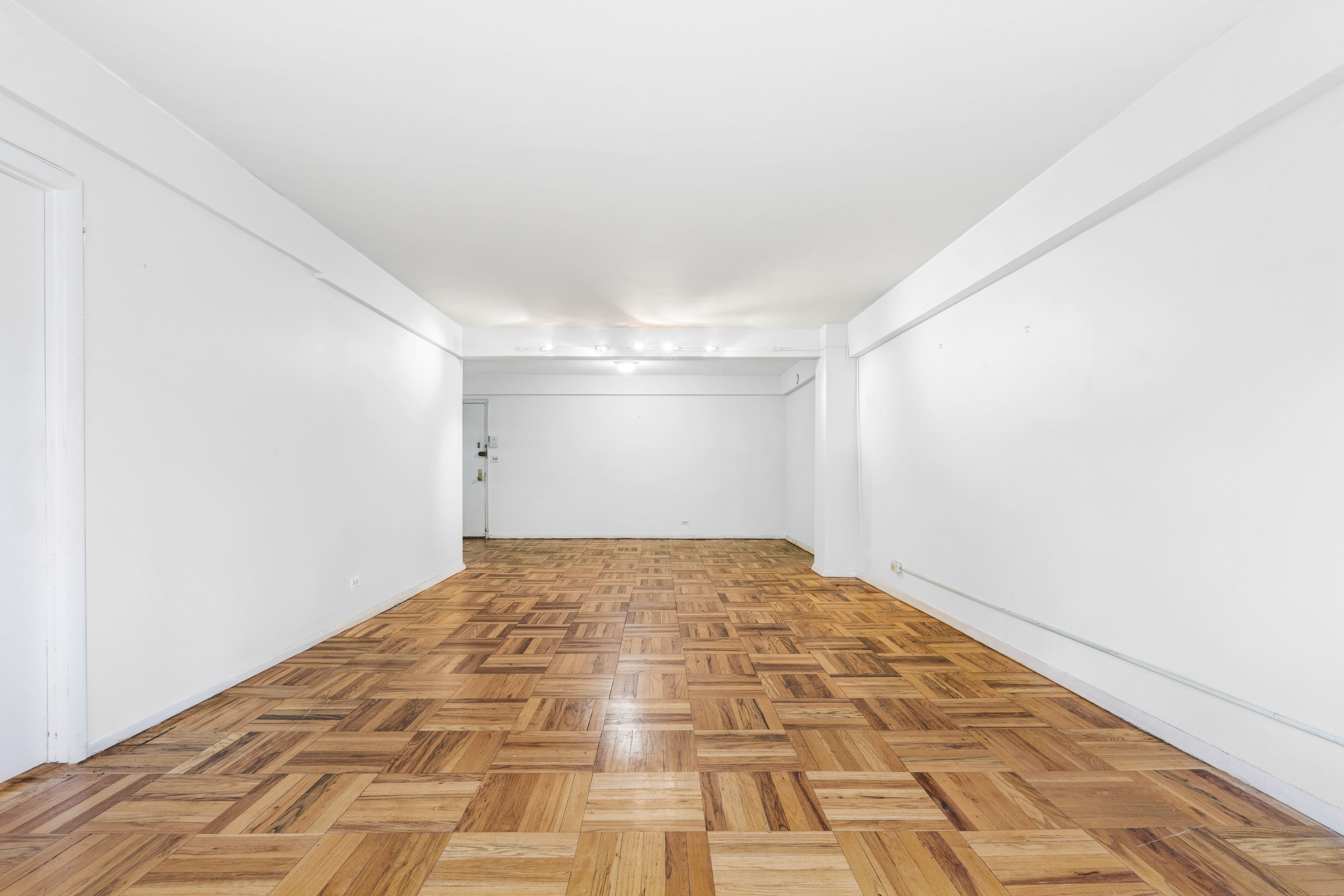 303 Beverley Road, Unit 1B Brooklyn, NY 11218 - Photo 15 of 22 Gallery Image 15