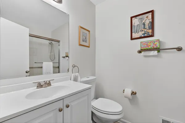 $600,000 | 8106 Kenova Lane, Springfield, VA 22153