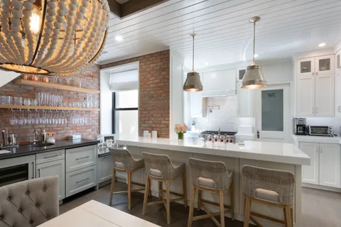 $2,995,000 | 176 West 87th Street, Unit 4A | Upper West Side