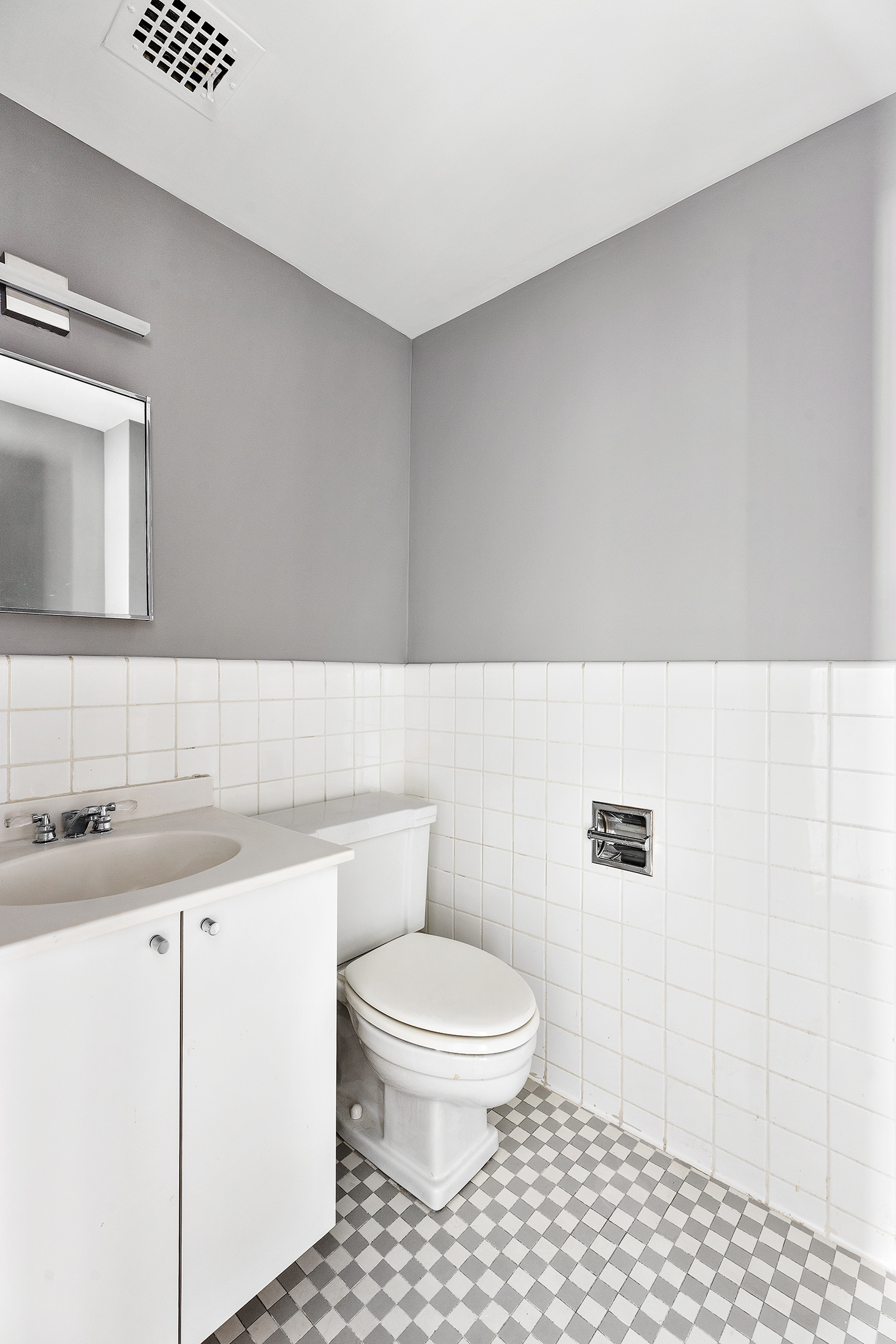 25 Sutton Place South, Unit 20C Manhattan, NY 10022 - Photo 10 of 11