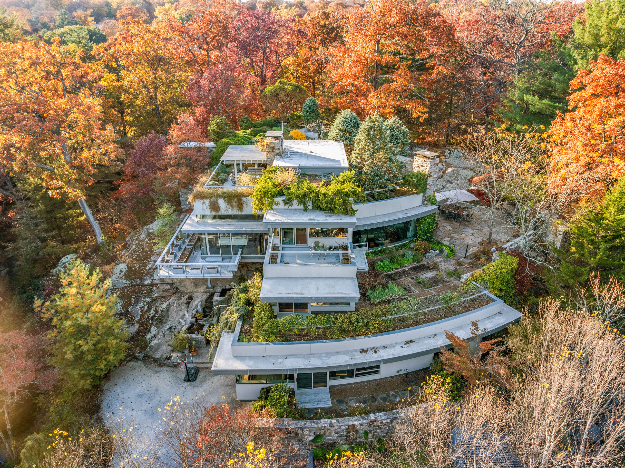 Stanwich Road Greenwich, CT 06830 - Photo 4 of 40