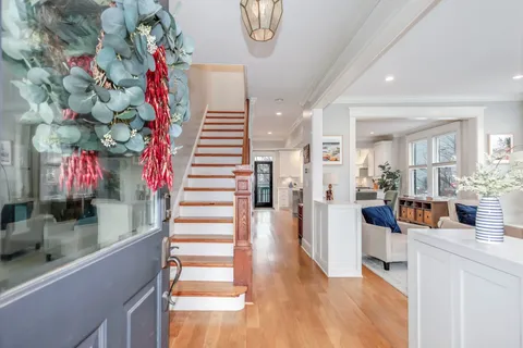 $1,300,000 | 935 15th Street Southeast, Washington, DC 20003