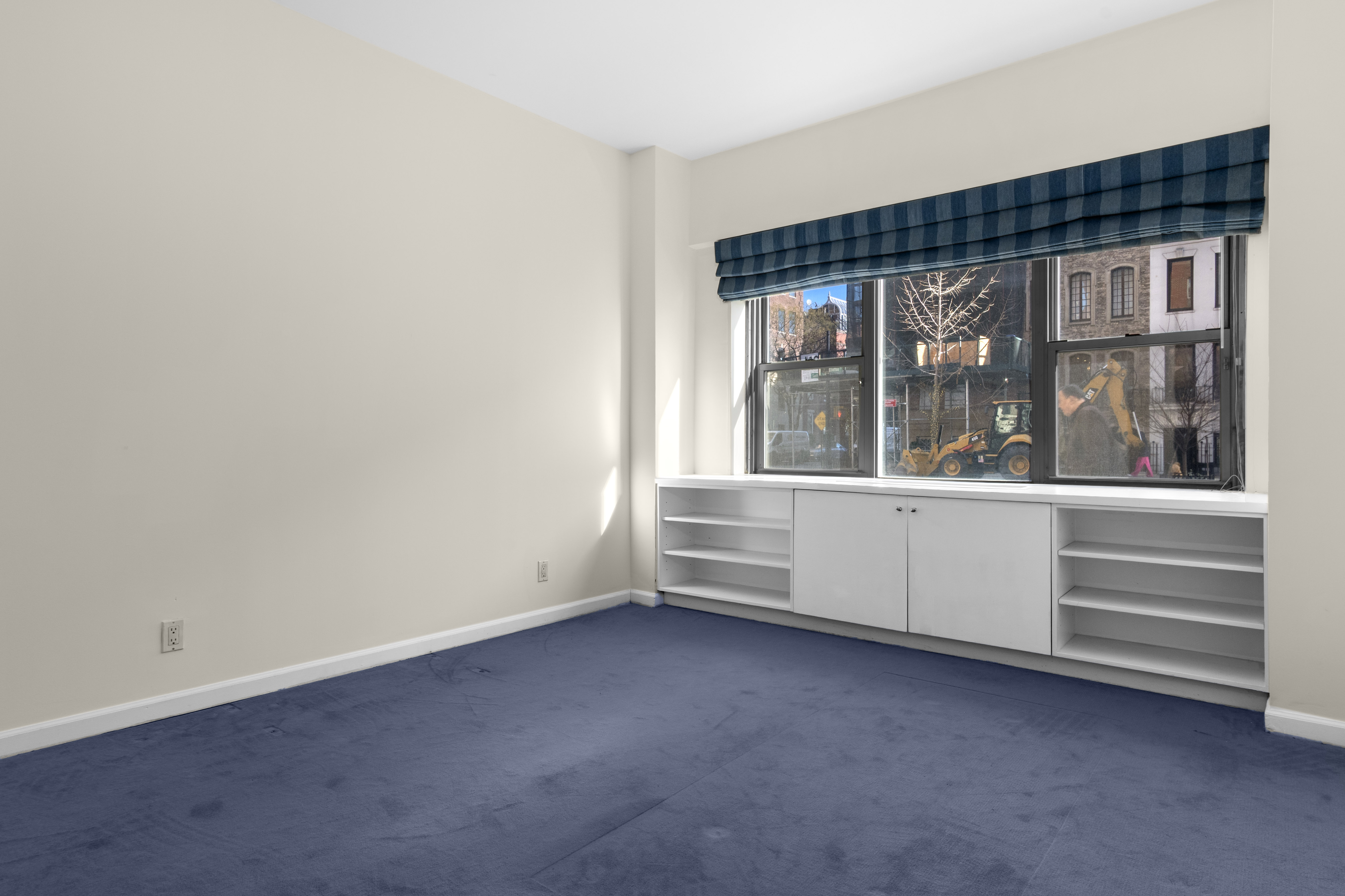 16 Sutton Place, Unit 1A/1B Manhattan, NY 10022 - Photo 15 of 25 a view of room with window and cabinet