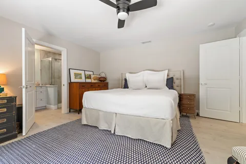 $1,200,000 | 10 Bentwood Road, Palm Beach Gardens, FL 33418