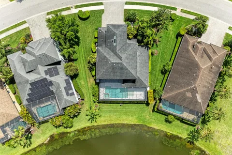 $949,000 | 826 Honeyflower Loop, Bradenton, FL 34212