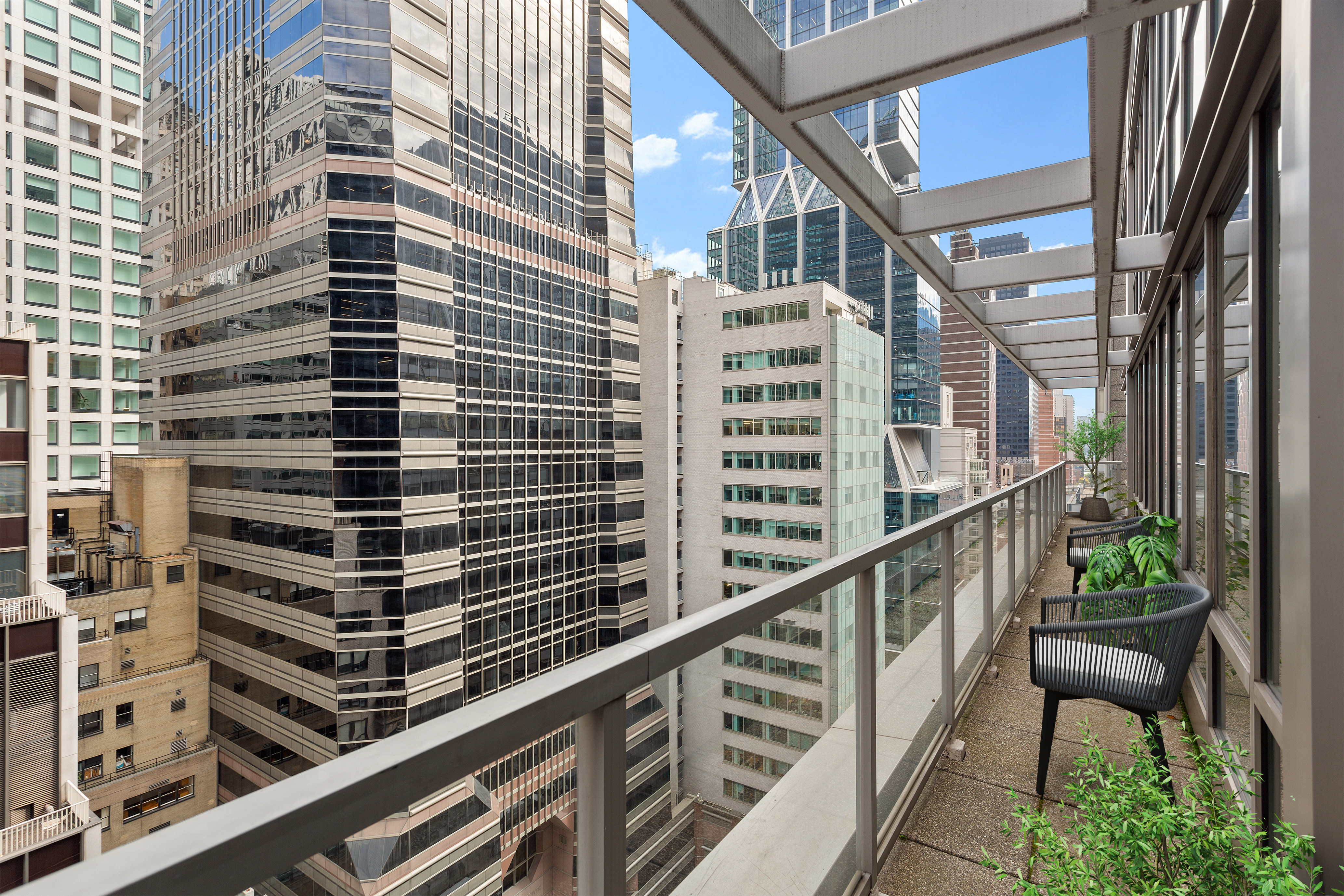 60 East 55th Street, Unit 21A Manhattan, NY 10022 - Photo 1 of 12