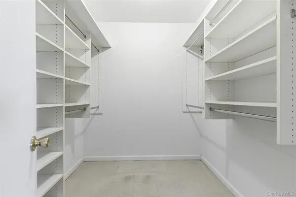 $450,000 | 27110 Grand Central Parkway, Unit 26A | Floral Park