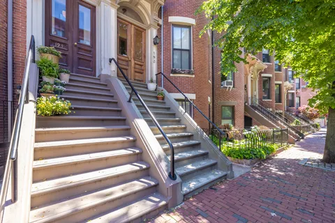 $1,650,000 | 193 West Canton Street, Unit 1, Boston, MA 02116