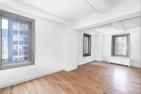 $8,895 | 101 West 55th Street, Unit 711 | Midtown Central