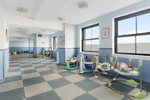 $3,100 | 1 Hanson Place, Unit 17E | Fort Greene