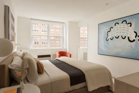 $3,000,000 | 32 Gramercy Park South, Unit 8BD | Gramercy