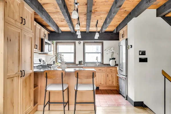 Contact Agent | 36 Irving Street, Unit 6, Cambridge, MA 02138