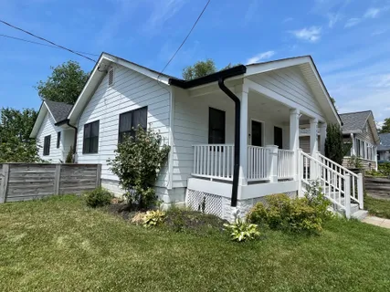 $995,000 | 2100 North Emerson Street, Arlington, VA 22207