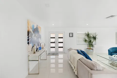 $890,000 | 9724 Southwest 4th Terrace, Miami, FL 33174