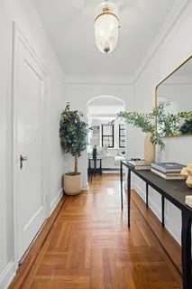 $1,550,000 | 110 West 86th Street, Unit 16B | Upper West Side