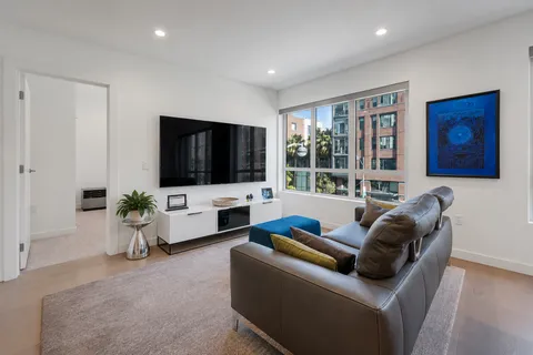 $1,098,000 | 110 Channel Street, Unit 327, San Francisco, CA 94158