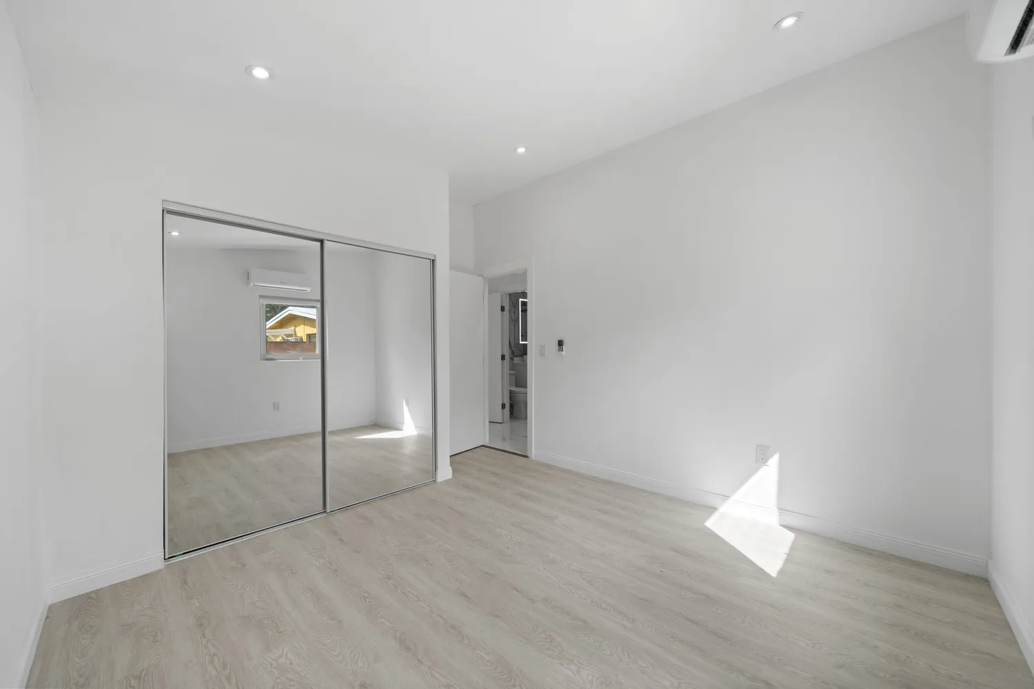 $599,900 | 823 Southwest 27th Street, Fort Lauderdale, FL 33315