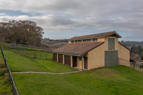 $2,375,000 | 3336 Bloomfield Road, Sebastopol, CA 95472