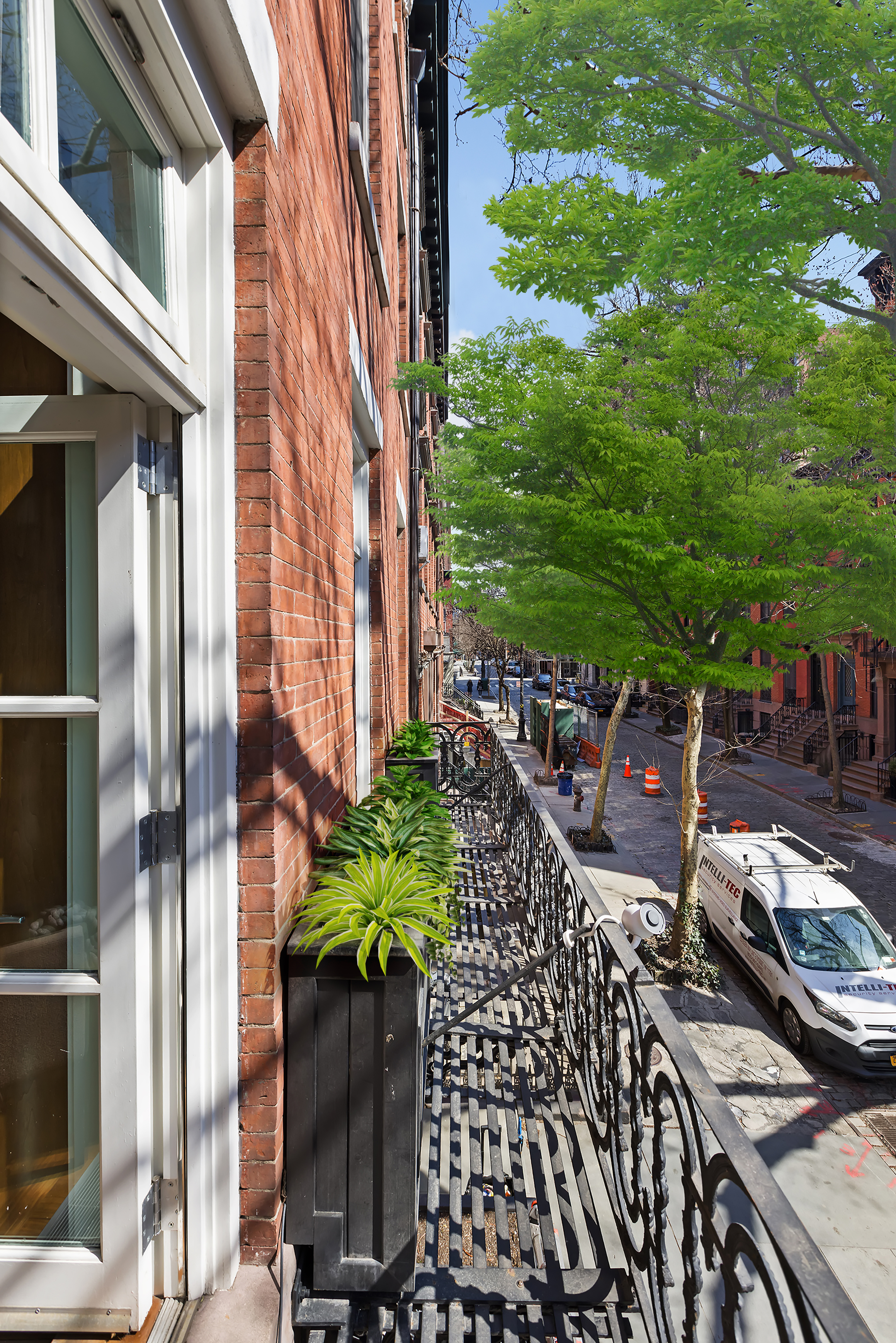 83 Jane Street Manhattan, NY 10014 - Photo 27 of 29 a view of outdoor seating