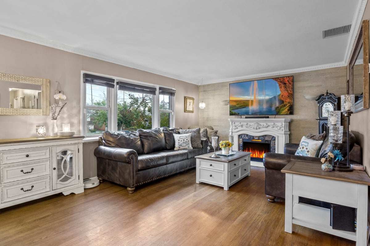 16118 96th Street, Queens, NY 11414 Compass