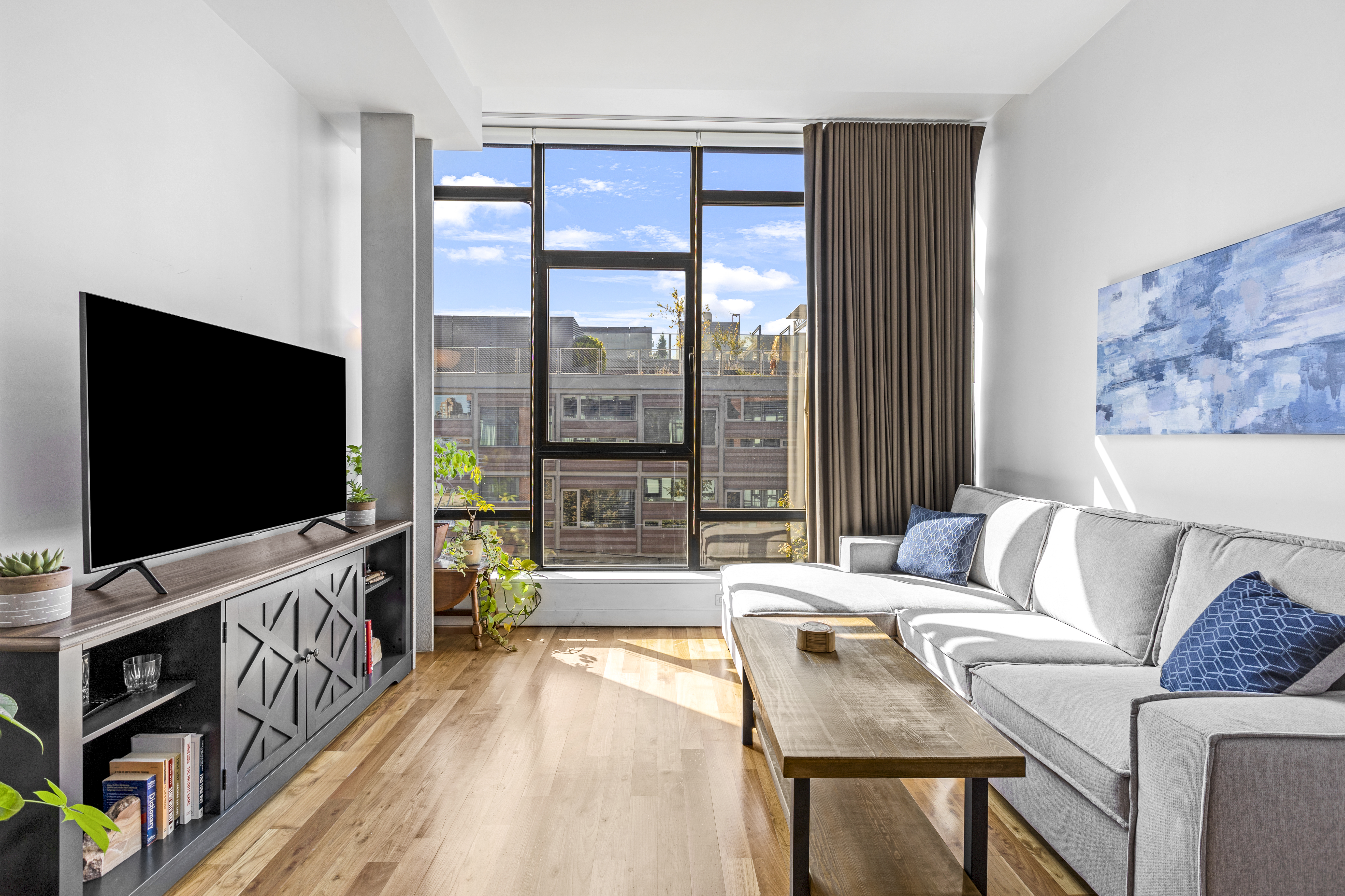 161 North 4th Street, Unit 3F Brooklyn, NY 11211 - Photo 2 of 15