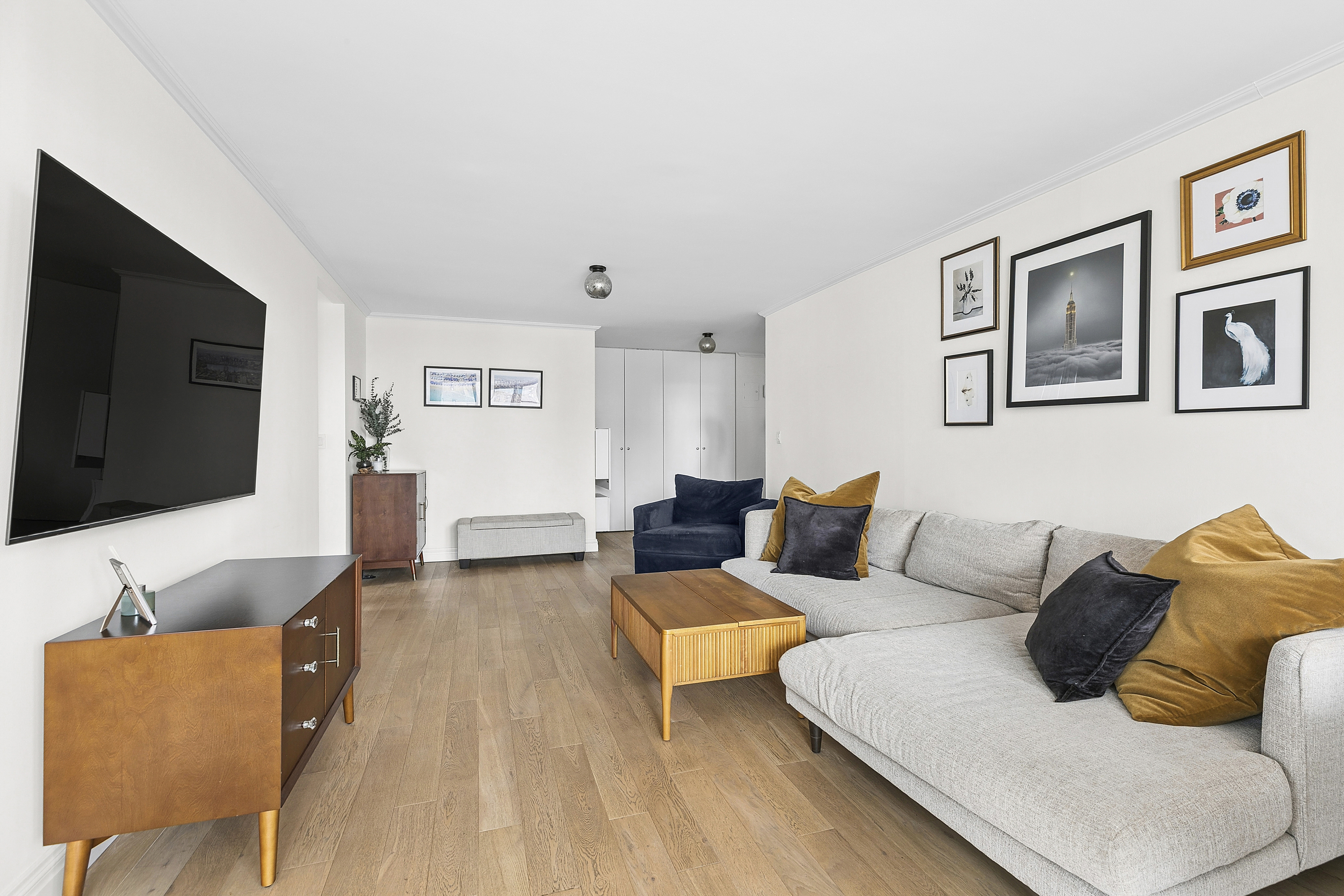 201 East 17th Street, Unit 15C New York, NY 10003 - Photo 2 of 14