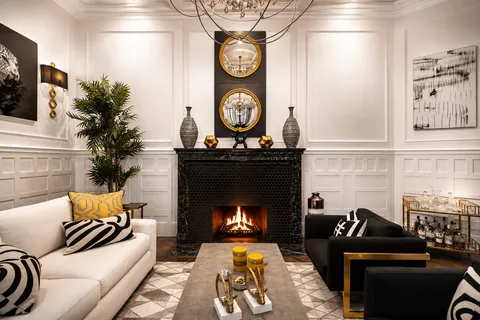 $3,295,000 | 4 East 82nd Street, Unit 1/2R | Upper East Side