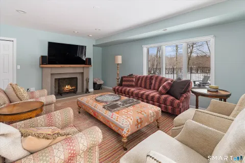 $2,495,000 | 215 South Lake Drive, Stamford, CT 06903