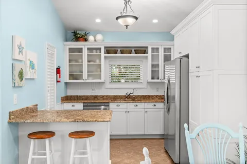 $2,500,000 | 1963 Bethany Place, Naples, FL 34109