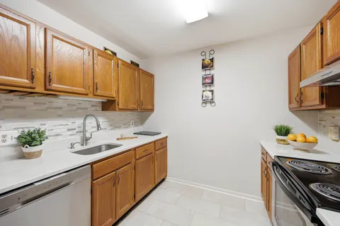 $295,000 | 2 Honiss Street, Unit 2A, Belleville, NJ 07109