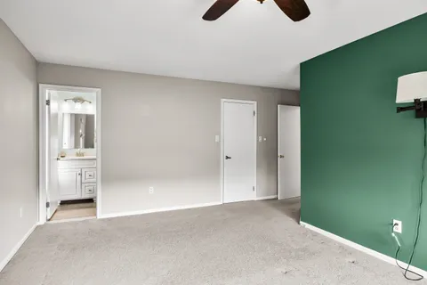 Contact Agent | 3704 Fenwick Lane, Mount Laurel, NJ 08054