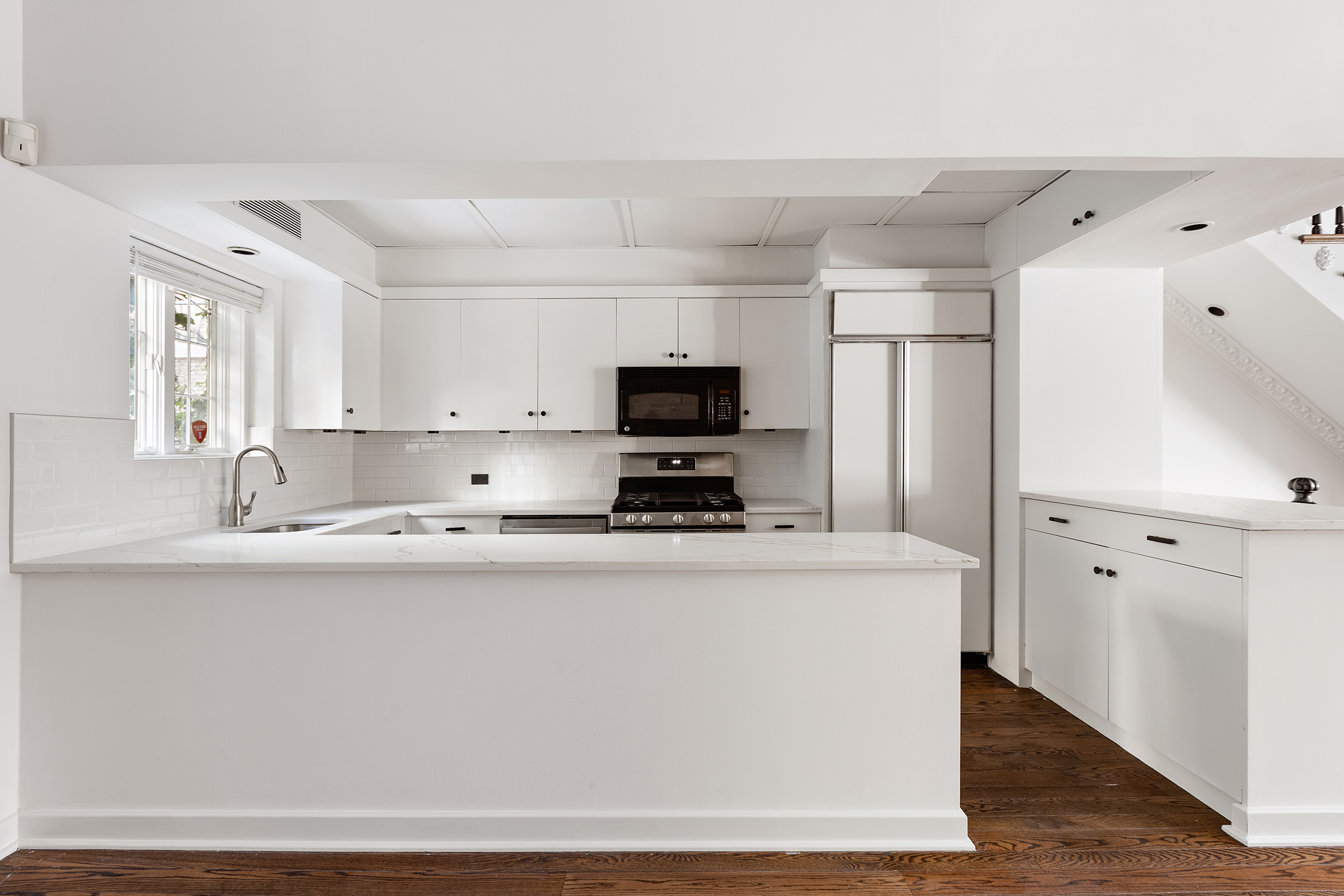 241 Waverly Place, Unit TRIPLEX Manhattan, NY 10014 - Photo 4 of 16