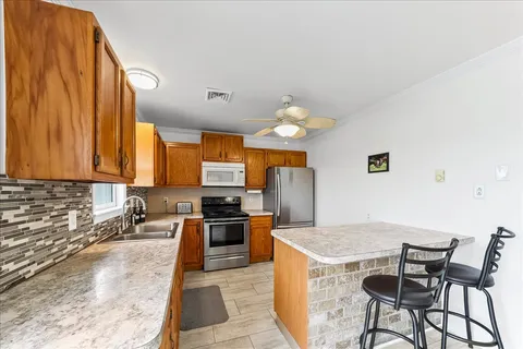 Contact Agent | 597 Lancaster Pike, New Providence, PA 17560