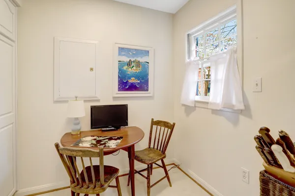 $900,000 | 402 2nd Street, Alexandria, VA 22314