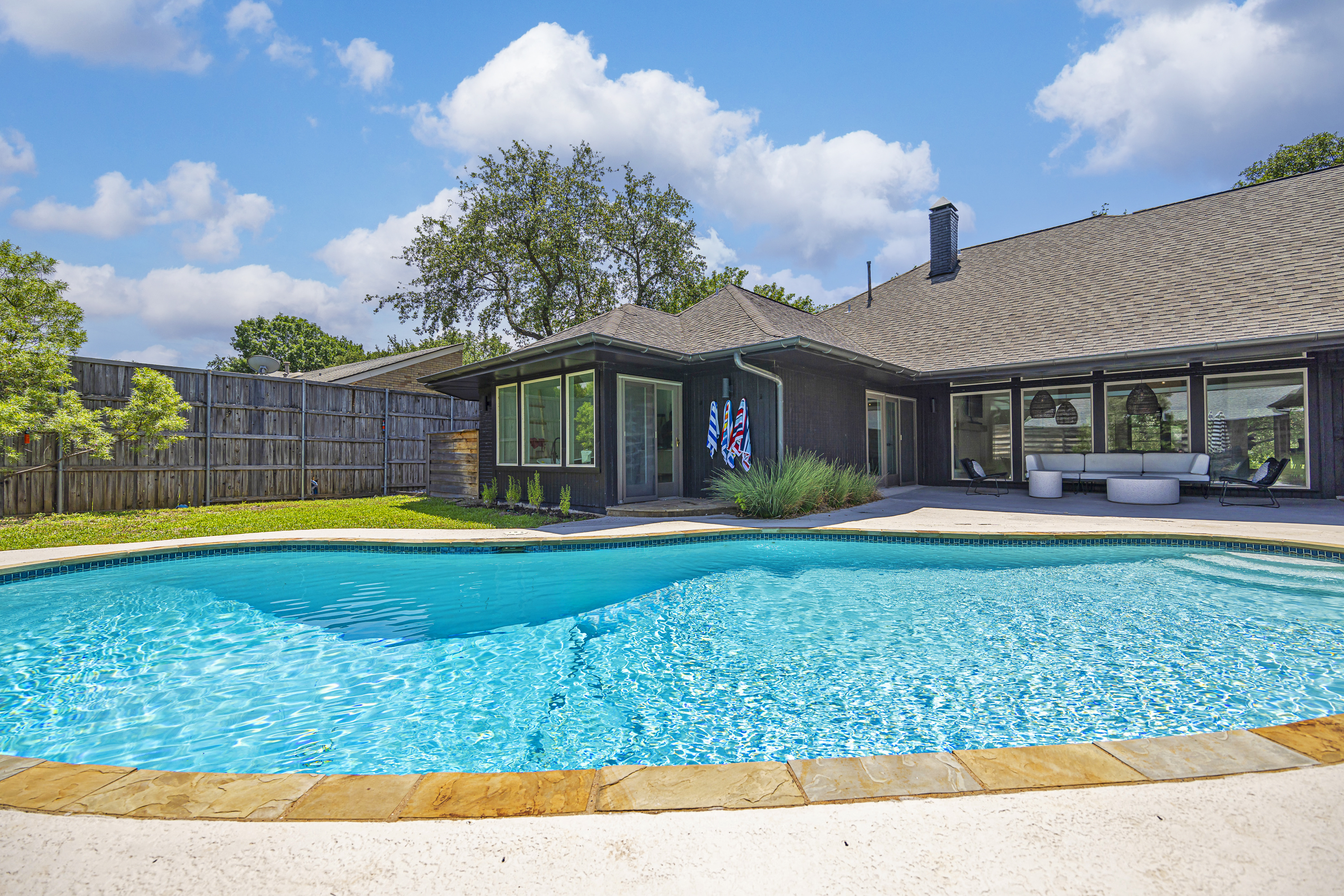 16424 Fallkirk Drive Dallas, TX 75248 - Photo 25 of 36