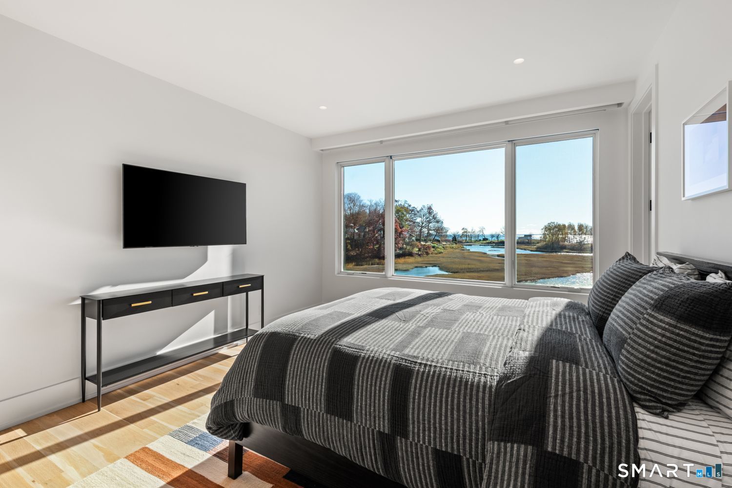 19 Beachside Common Westport, CT 06880 - Photo 24 of 40