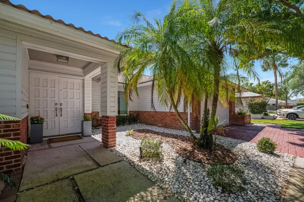 $5,900 | 9600 Northwest 18th Street, Plantation, FL 33322