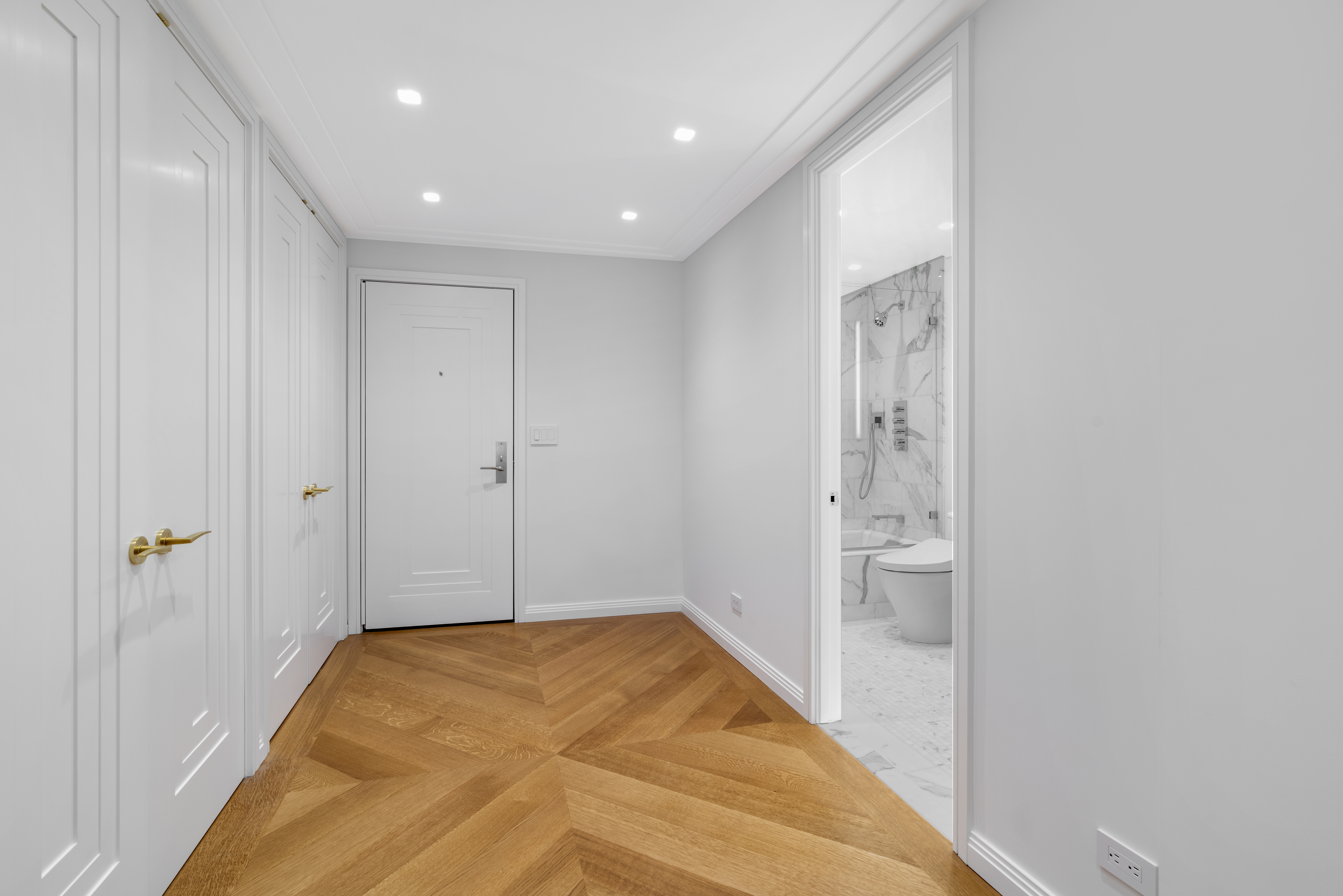 200 Central Park South, Unit 11H Manhattan, NY 10019 - Photo 10 of 18