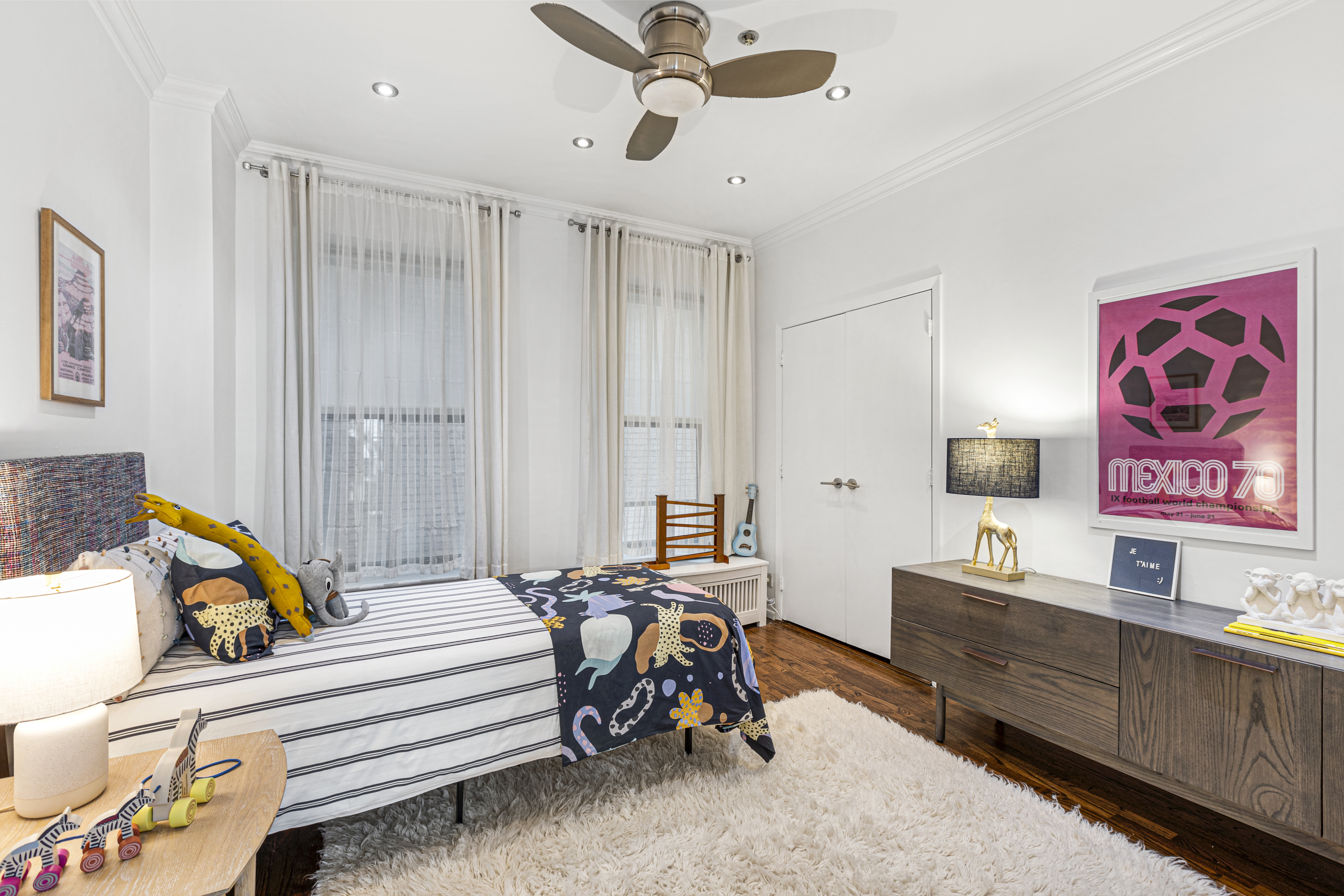 60 Pineapple Street, Unit 4J Brooklyn, NY 11201 - Photo 12 of 16