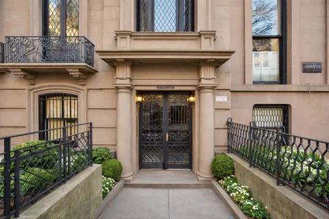 $12,500,000 | 132 Remsen Street, Unit 4 | Brooklyn Heights