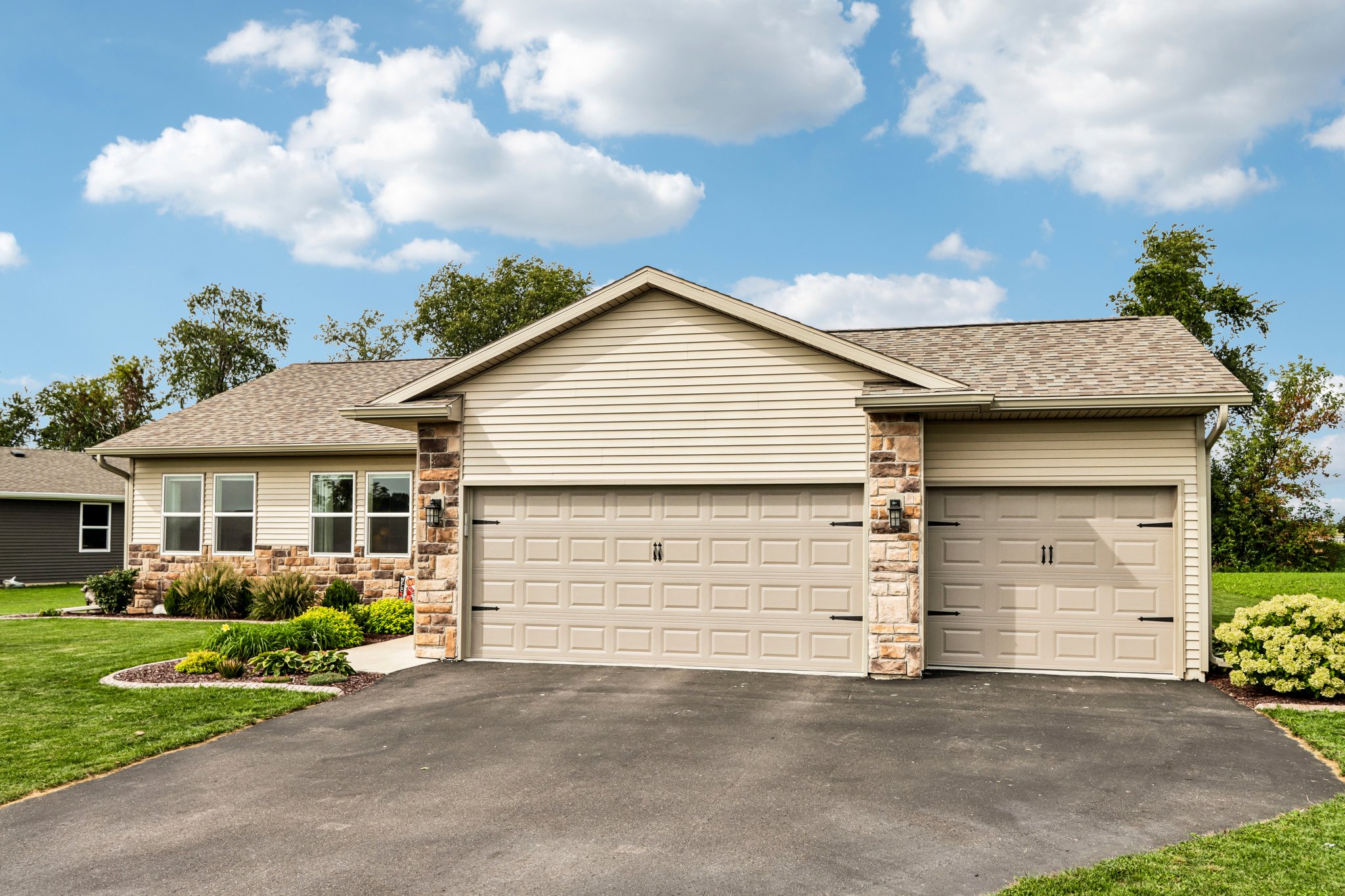 11311 Ricky Road Edgerton, WI 53534 - Photo 4 of 45 Gallery Image 4