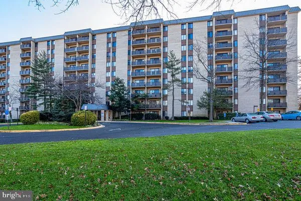 $225,000 | 3101 South Manchester Street, Unit 904, Falls Church, VA 22044
