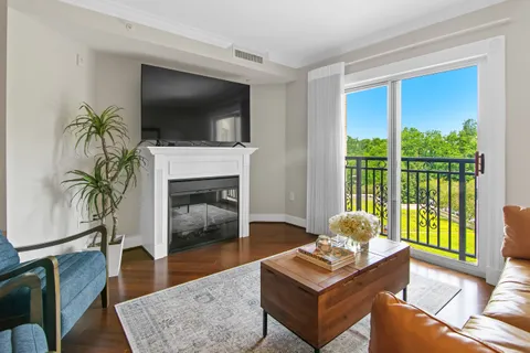 $690,000 | 5 Park Place, Unit 311, Annapolis, MD 21401